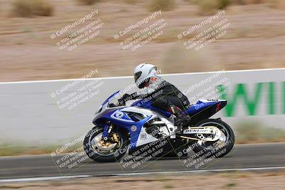 media/Jun-04-2022-WERA (Sat) [[b852bbbd55]]/Race 9 LW Twins Superbike V6 LW D Superstock/